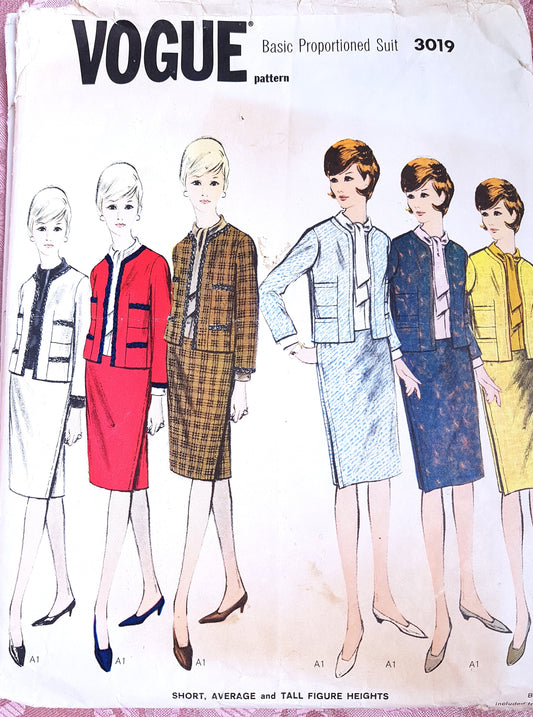 1960s STUNNING Chanel Like Suit Pattern VOGUE 3019 Slim Skirt and Beautiful Jacket Proportioned Bust 40 Vintage Sewing Pattern FF