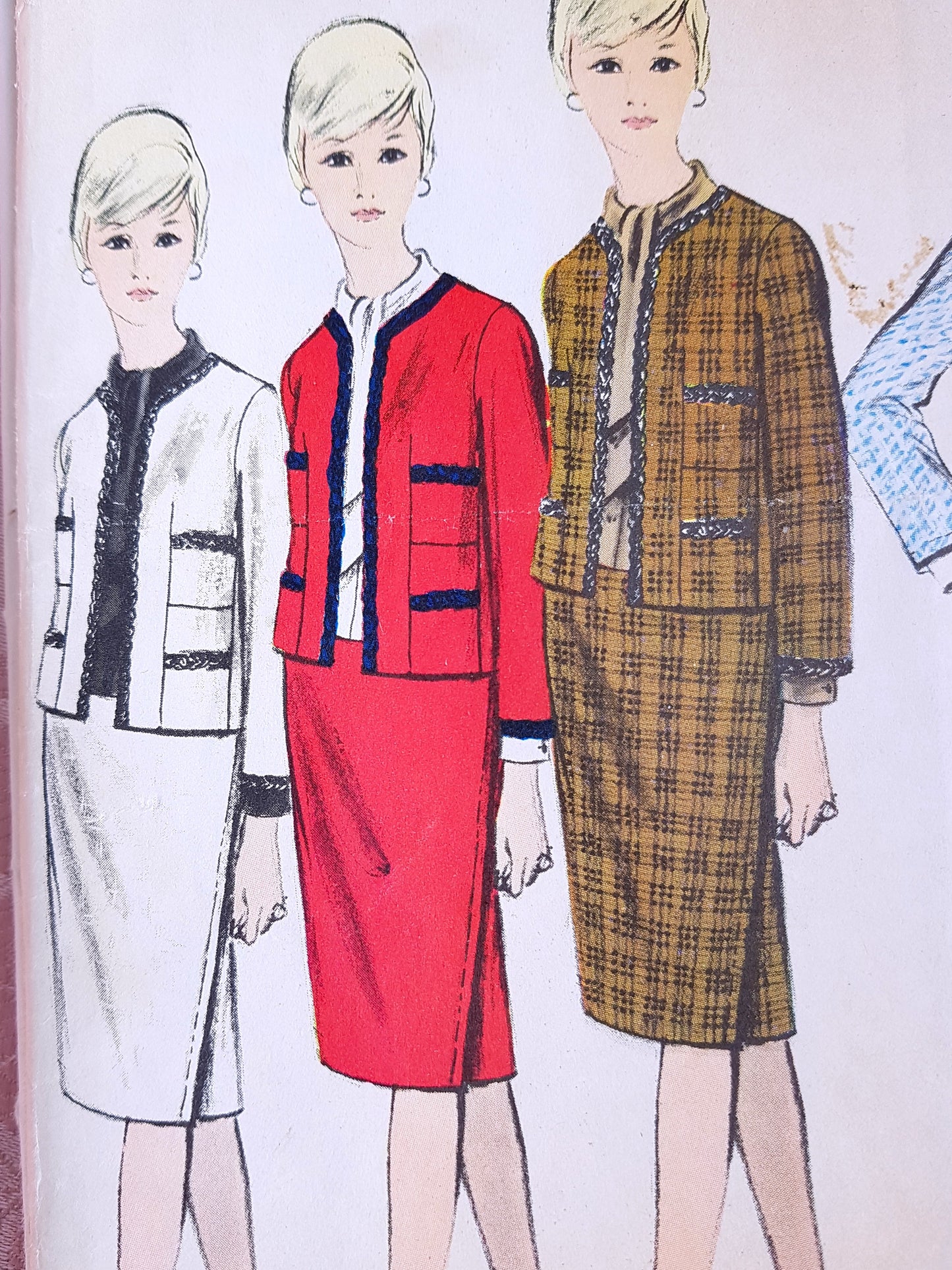 1960s STUNNING Chanel Like Suit Pattern VOGUE 3019 Slim Skirt and Beautiful Jacket Proportioned Bust 40 Vintage Sewing Pattern FF