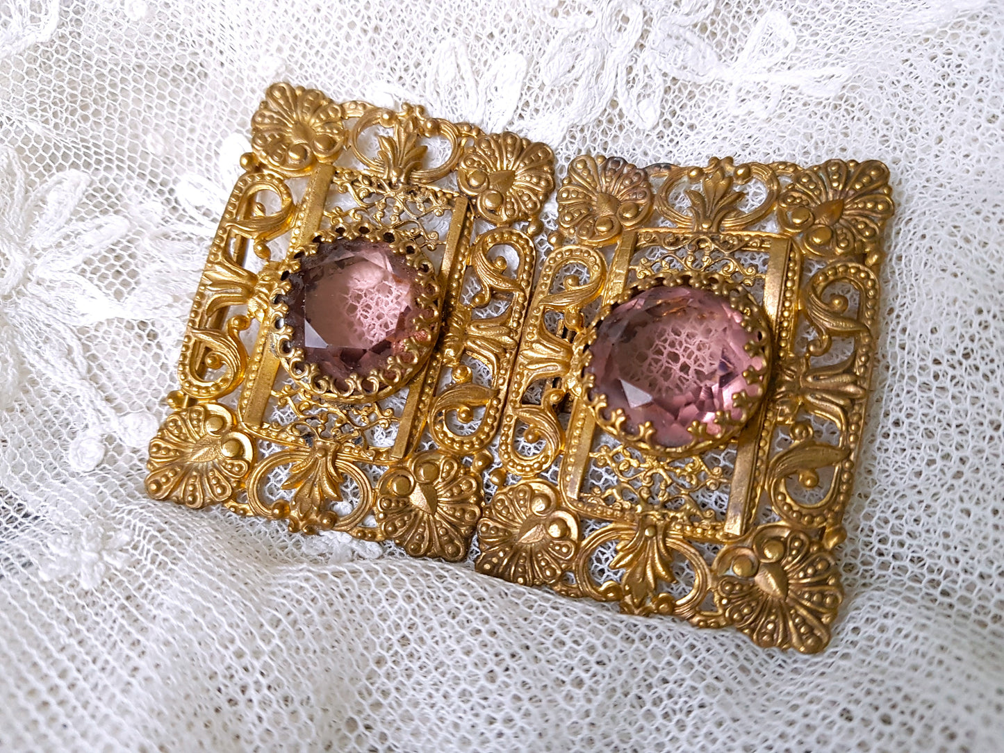 BEAUTIFUL Antique Belt Buckle, Ornate Filigree Gilt Metal , Faceted Cut Amethyst Glass, Double Buckle, Victorian Edwardian Dress Buckles