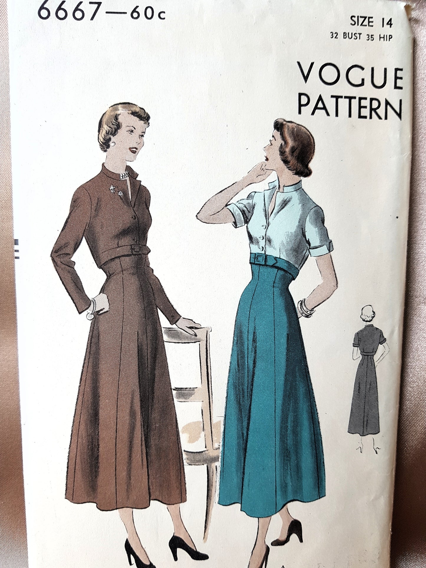 Late 1940s FLATTERING Flared Dress Pattern VOGUE 6667 Bust 32 Vintage Sewing Pattern