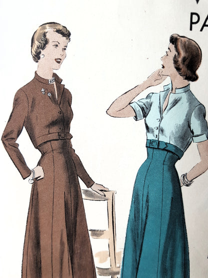 Late 1940s FLATTERING Flared Dress Pattern VOGUE 6667 Bust 32 Vintage Sewing Pattern