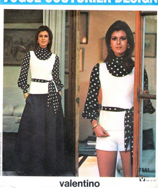 1970s  VALENTINO HotPants, Pants, Tunic, Blouse and Skirt Pattern American Hustle VOGUE COUTURIER DESIGN 2551 Vintage Sewing Pattern Bust 36 FACTORY FOLDED