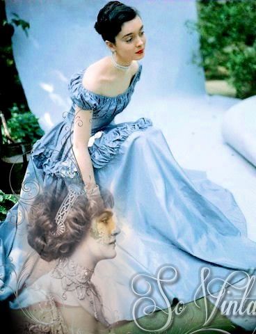 1950  STUNNING EVENING GOWN PATTERN 2 BEAUTIFUL STYLES Ruched Details VOGUE 3156
