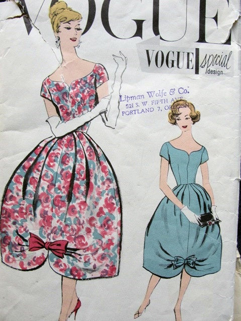 1950s EVENING COCKTAIL DRESS PATTERN BARREL SHAPE SKIRT, LOVELY SHAPED LOW NECKLINE VOGUE SPECIAL DESIGN 4853