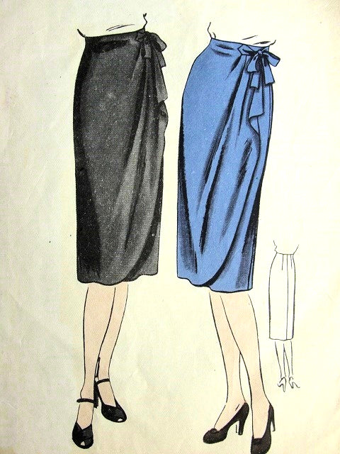 1940s Slim WRAP AROUND Skirt Pattern VOGUE 5012 CASCADE DRAPERY Daytime or Evening Waist 24 Vintage Sewing Pattern