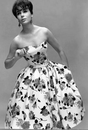 1950s BEAUTIFUL Strapless Evening Party Dress Pattern McCalls 5020 Sweetheart Neckline, Sheer Overdress Version Stunning Design Vintage Sewing Pattern Bust 33