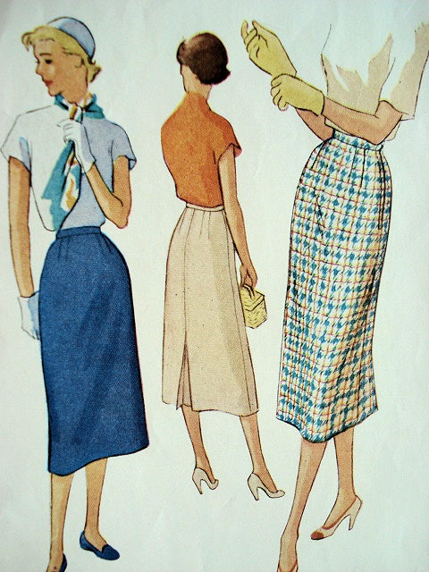 1950s Rockabilly Slim Skirt Pattern McCALLS 8885  Sleek Style Waist 26 Vintage Sewing Pattern