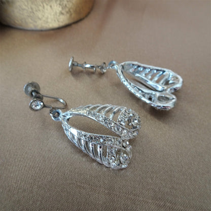 LOVELY Art Deco Sparkling Drop Earrings, Screw Back Earrings, Glittering Glass Earrings, Evening Earrings, Bridal Earrings, Collectible Vintage Jewelry