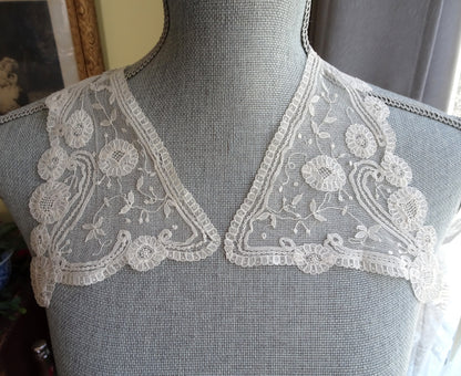 GORGEOUS Antique handmade Brussels Applique lace Collar,Two Large Collar Panels,For Heirloom Sewing,Collectible Antique Lace