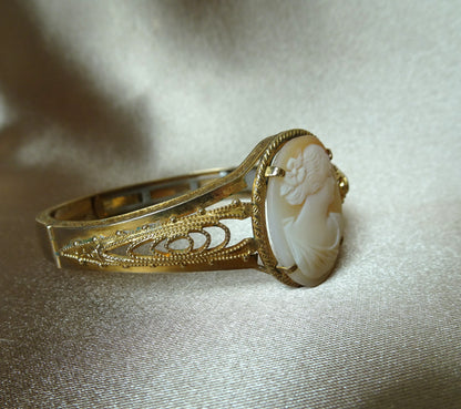 ANTIQUE Romantic Carved Cameo and Gold Filled Filigree Bracelet,Collectible Antique Bracelets