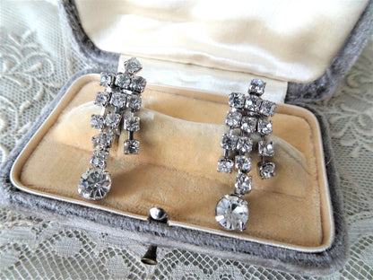 BEAUTIFUL Drop Earrings, Sparkling Glam Earrings ,Rhinestone Earrings,Dangle Earrings,Bridal,Collectible Vintage Jewelry