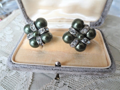 LOVELY Vintage Earrings, Mid Century Green Faux Pearls and Sparkling Glass Earrings, Screw Back Earrings, Collectible Vintage Jewelry