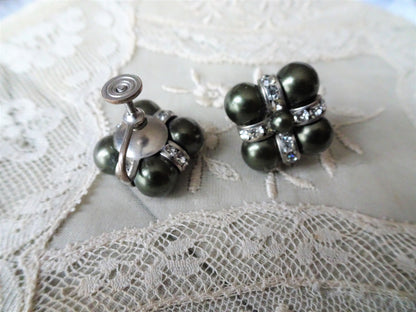 LOVELY Vintage Earrings, Mid Century Green Faux Pearls and Sparkling Glass Earrings, Screw Back Earrings, Collectible Vintage Jewelry