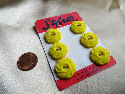 PRETTY 1930s Buttons, Plastic Yellow Buttons on Original Card,Set of 6,For Sewing,Framing, Collectible Vintage Buttons