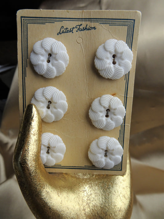 LOVELY 1930s Buttons, Plastic White Buttons on Original Card,Set of 6,For Sewing,Framing, Collectible Vintage Buttons