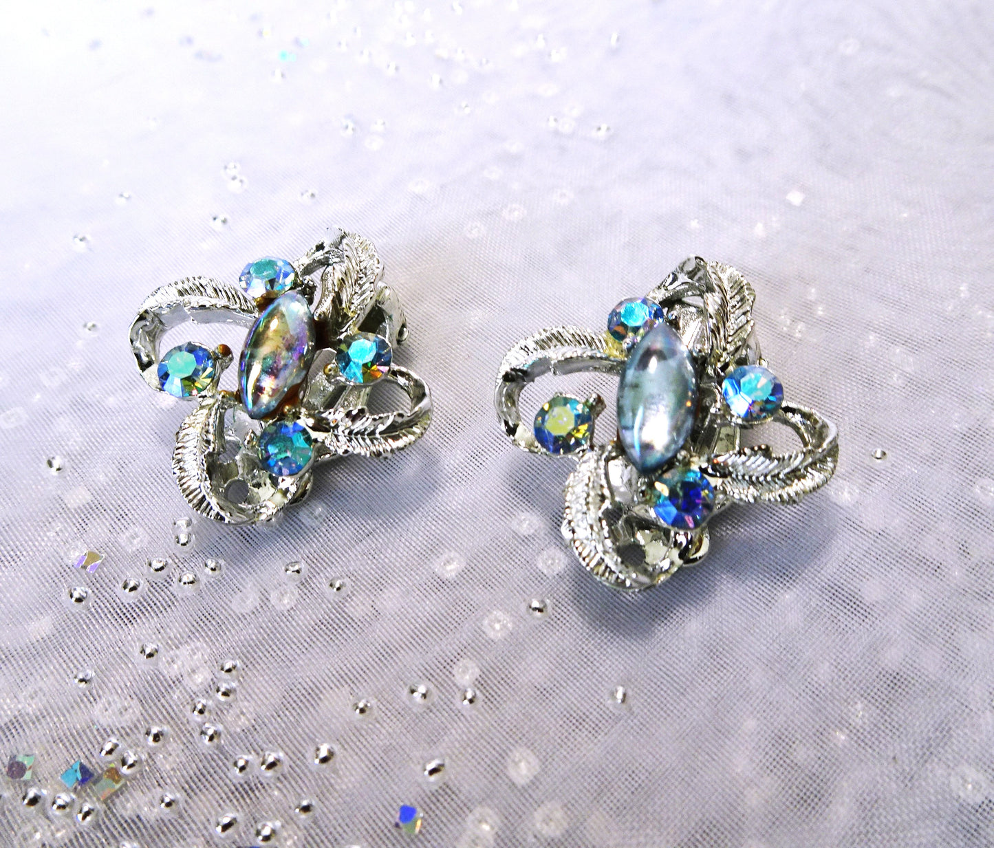 STRIKING Vintage AB Rhinestone Earrings, Lovely Sparkling Blue Glass Earrings, Mid-Century Clip On Earrings,Collectible Jewelry