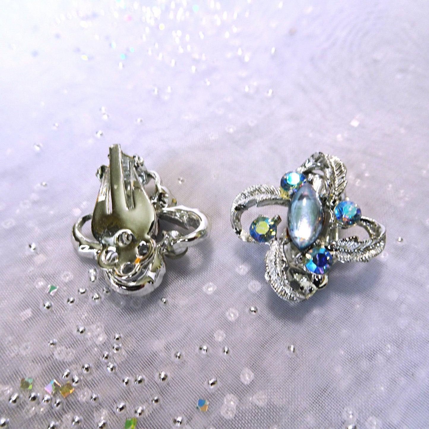 STRIKING Vintage AB Rhinestone Earrings, Lovely Sparkling Blue Glass Earrings, Mid-Century Clip On Earrings,Collectible Jewelry