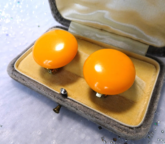 PRETTY 1950s Glass Pumpkin Color Earrings, Lustrous Glass Earrings, Vintage Clip On Earrings, Collectible Mid Century Jewelry