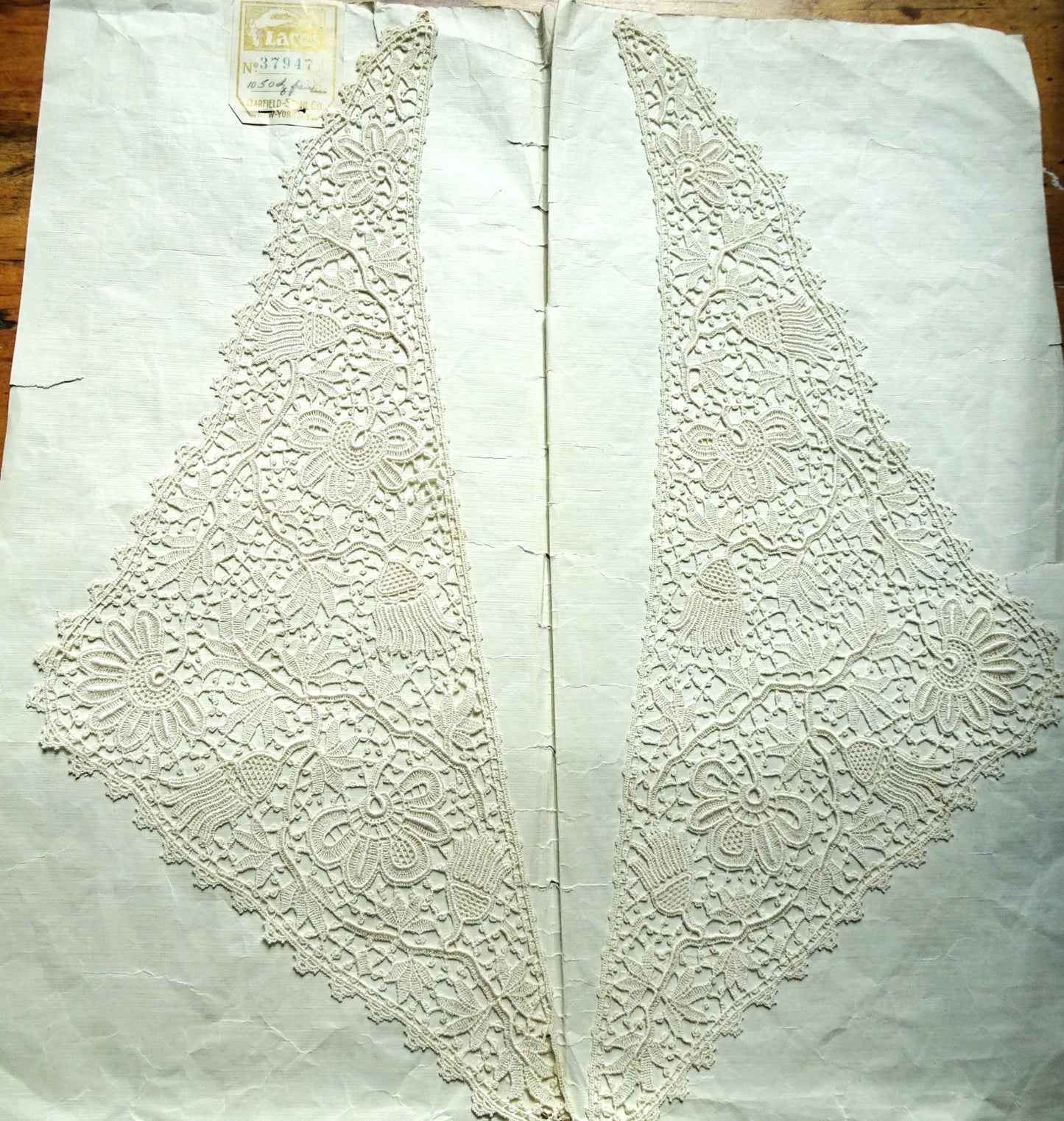 GORGEOUS Antique Lace Collar,Salesman's Sample,On Original Paper With Label,Irish Pattern Lace,Heirloom Sewing or Frame It, Collectible Lace