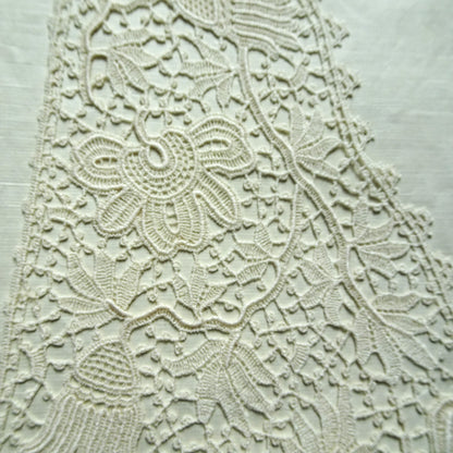 GORGEOUS Antique Lace Collar,Salesman's Sample,On Original Paper With Label,Irish Pattern Lace,Heirloom Sewing or Frame It, Collectible Lace