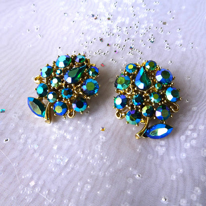 GORGEOUS Peacock Blue LISNER Earrings, Sparkling Faceted Glass Earrings, Clip On Earrings, Gold Tone Metal, Collectible Mid Century Earrings