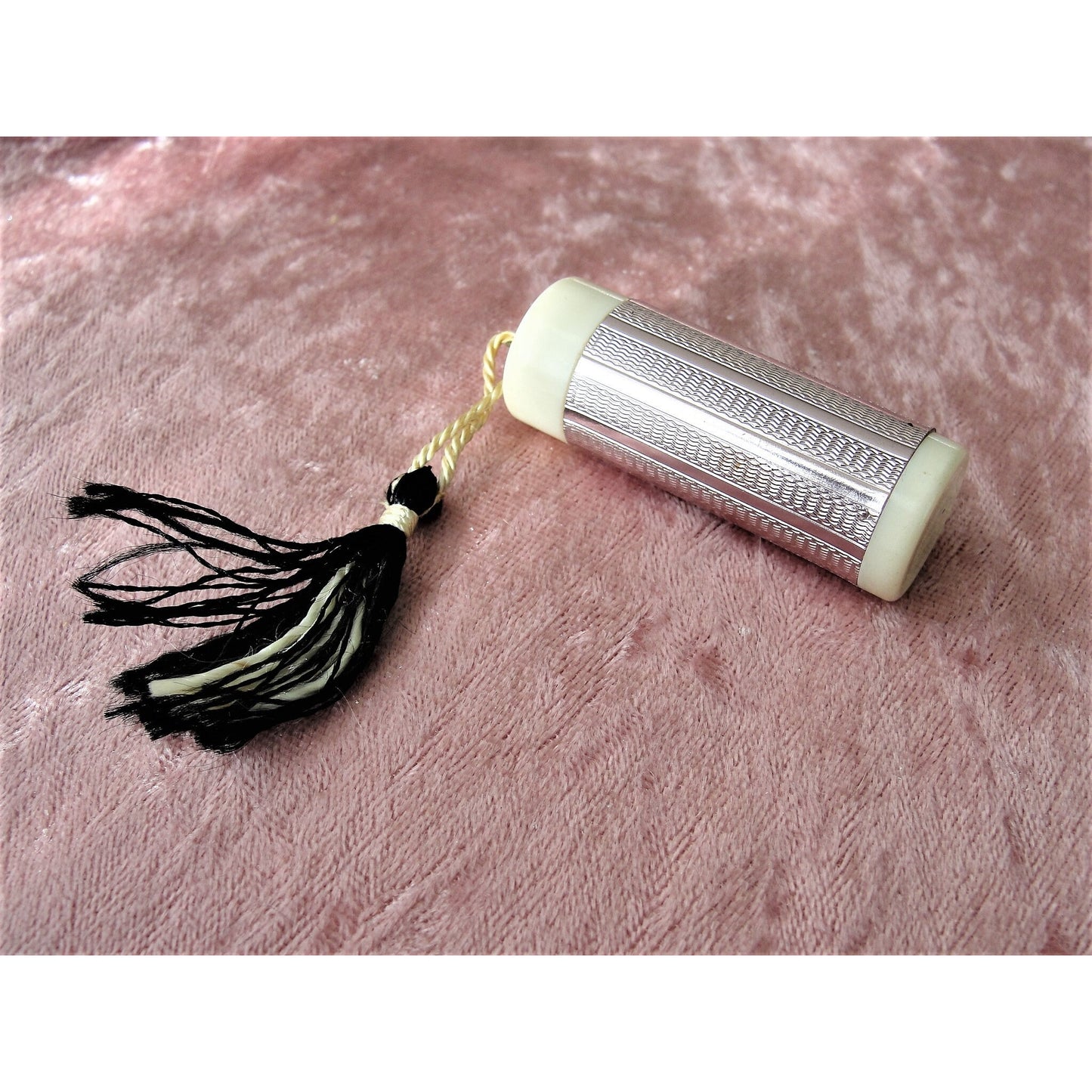 VINTAGE Art Deco Sewing Kit,Travel Kit,Etui,Needle Case,Mending Sewing Kit,Ivory Celluloid n Pink Metal,Silk Tassel,Antique Needlework Tools