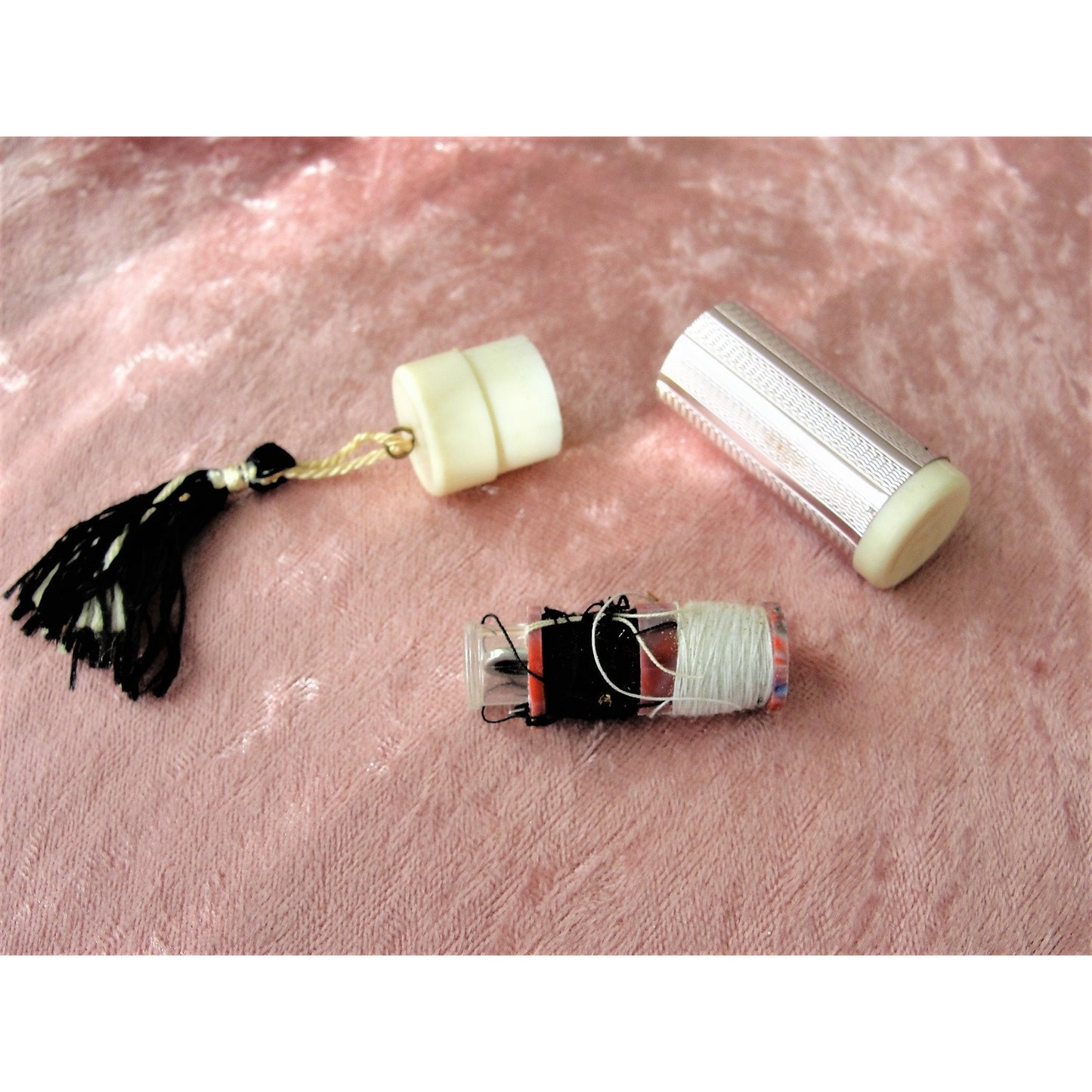 VINTAGE Art Deco Sewing Kit,Travel Kit,Etui,Needle Case,Mending Sewing Kit,Ivory Celluloid n Pink Metal,Silk Tassel,Antique Needlework Tools