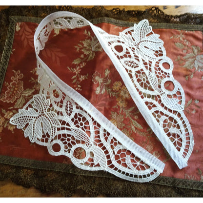 LOVELY Antique Lace Ladies Collar,Never Used, Heirloom Sewing,Collectible Vintage Lace