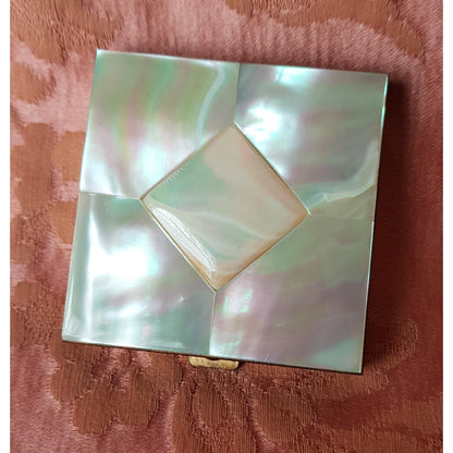 GORGEOUS Vintage Mother of Pearl Purse Compact, Lustrous Mother Of Pearl,Vintage Powder Compact, Vanity Display,Collectible Compacts