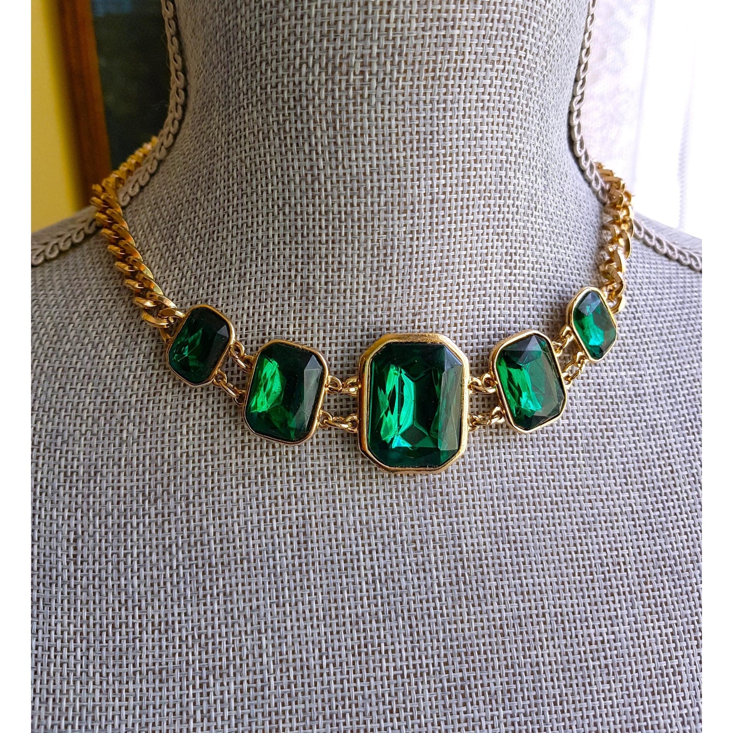 STRIKING Art Glass Necklace, Emerald Green Faceted Glass, Gold Tone Metal Setting, Statement Necklace, Collectible Vintage Jewelry