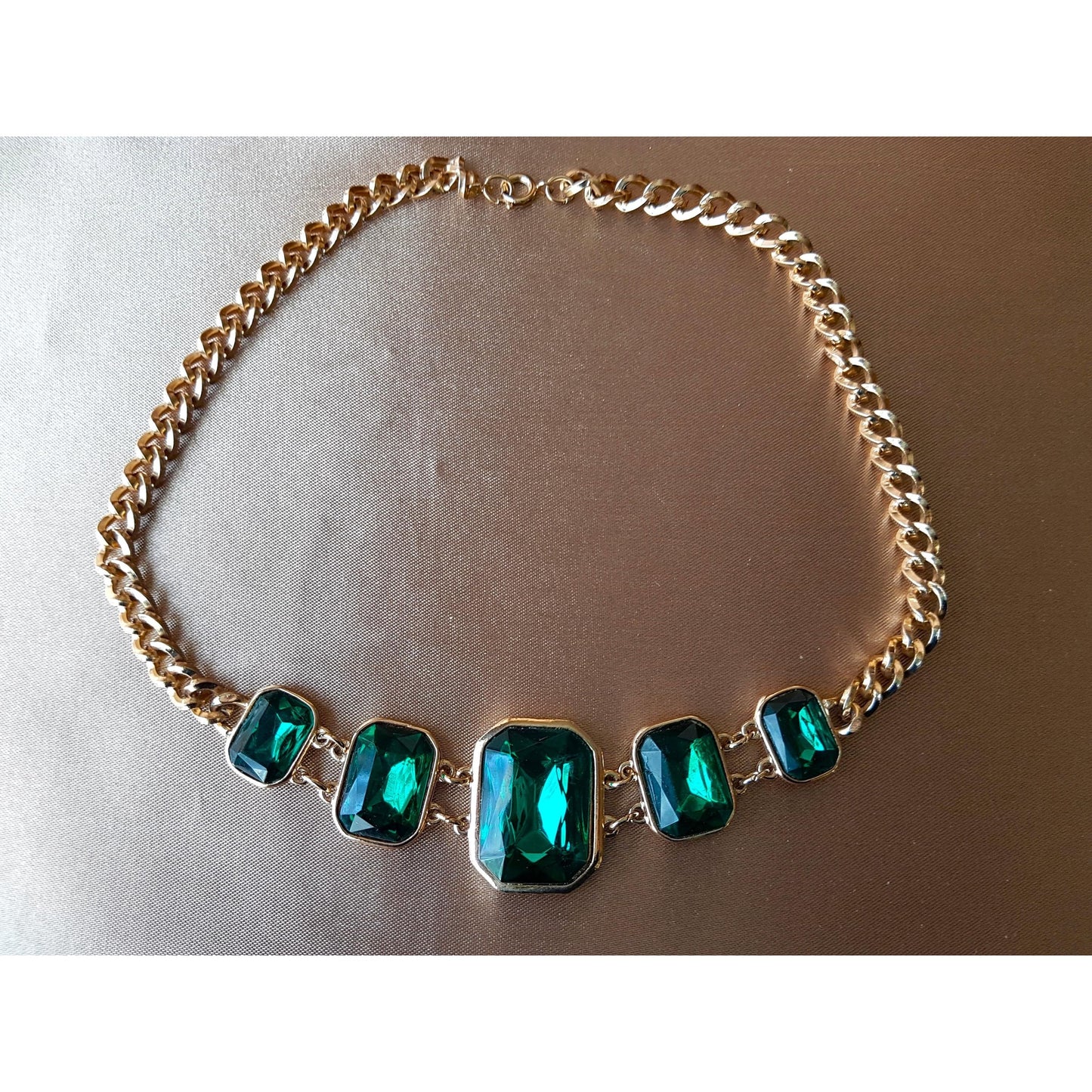 STRIKING Art Glass Necklace, Emerald Green Faceted Glass, Gold Tone Metal Setting, Statement Necklace, Collectible Vintage Jewelry