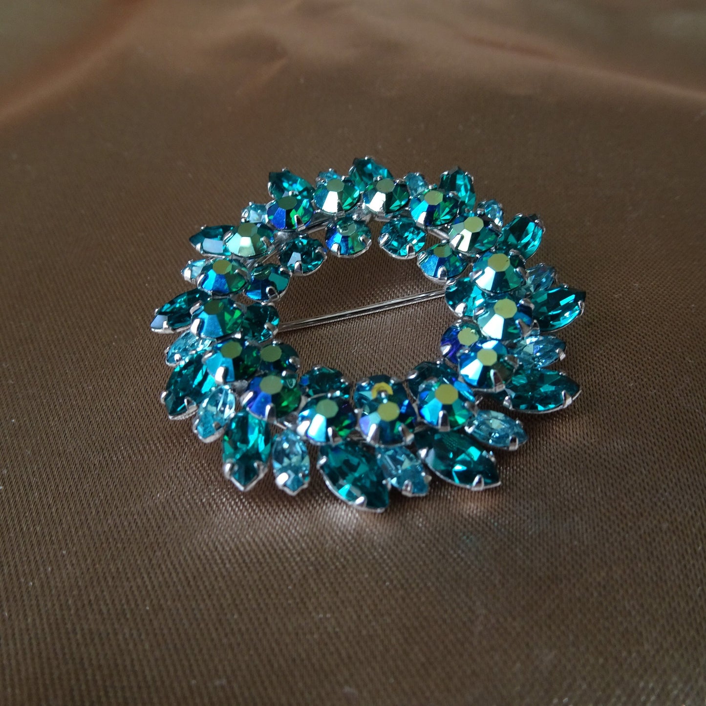 STRIKING Sherman Signed Brooch,Swarovski Peacock Blue Aurora Borealis Turquoise Glass, Collectible Mid Century Jewelry