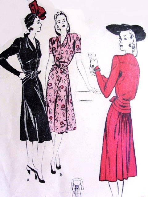 1940s DRAMATIC Dress Pattern BUTTERICK 3995 Daytime or Evening Film Noir Style Drape Interest and Back Fullness Bust 32 Vintage Sewing Pattern