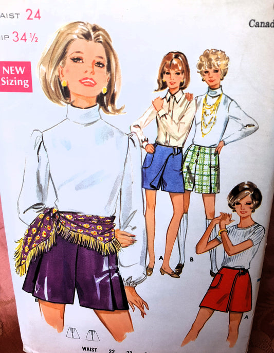 Late 1960s CUTE Pantskirt Pattern BUTTERICK 5488 Mini Pant Skirt Front Wrap or Pleated,Waist 24 Vintage Sewing Pattern FF