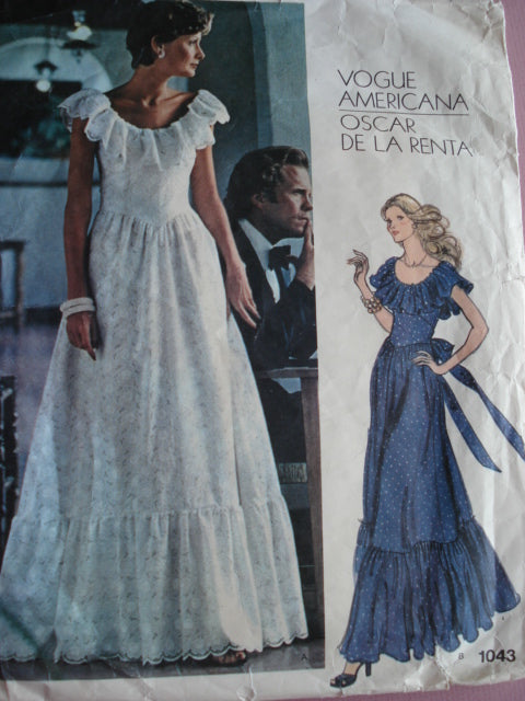 1970s ROMANTIC Party Evening Dress OSCAR dE La RENTA Pattern VOGUE AMERICANA 1043 Beautiful  Design Vintage Sewing Pattern