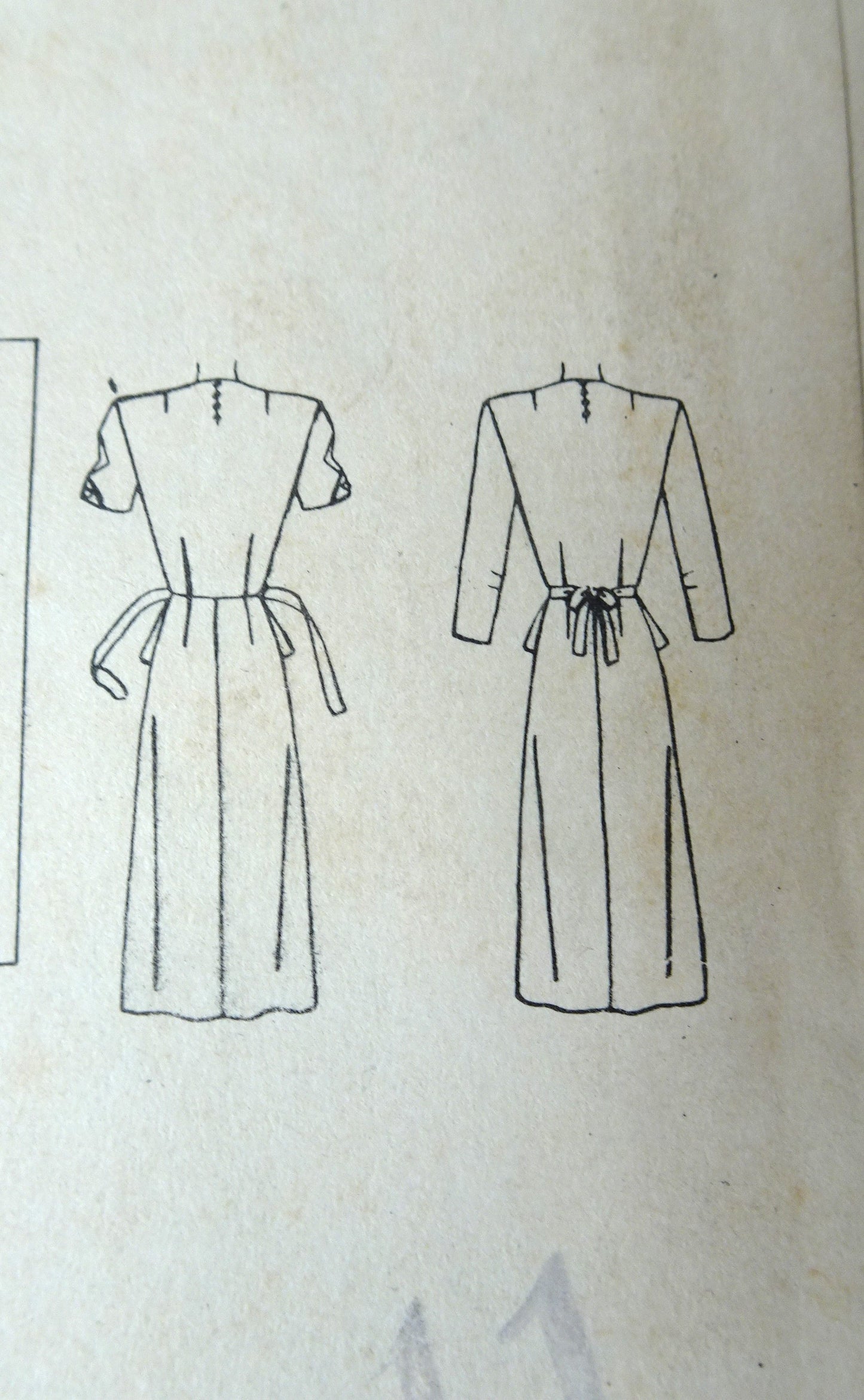 1940s FABULOUS Flared Peplum Dress Pattern HOLLYWOOD 1989 Lovely Key Hole Neckline, Day or Evening Dress, Bust 34 Vintage Sewing Pattern
