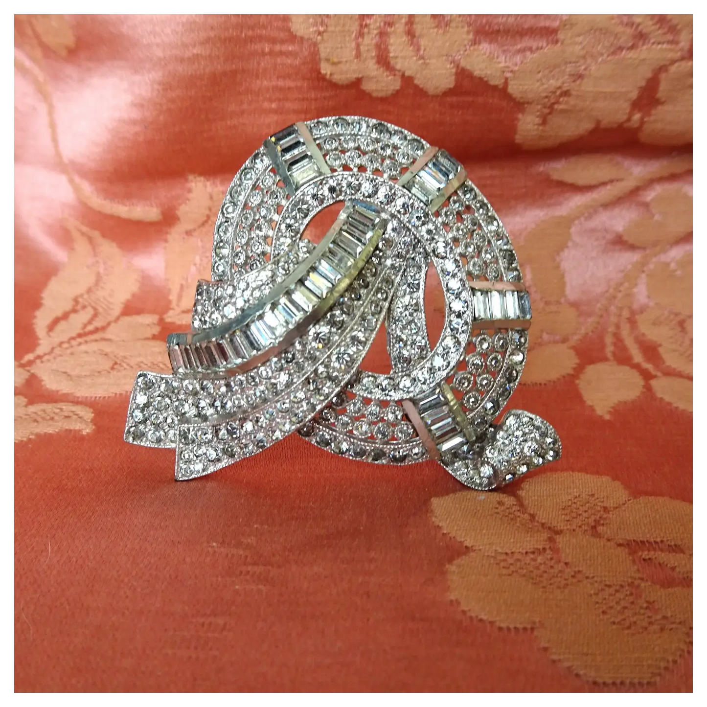 FABULOUS Art Deco Large Brooch, Sparkling Diamanté Glass Stones, Strong 20s Design, Beautiful Pin, Collectible Vintage Jewelry