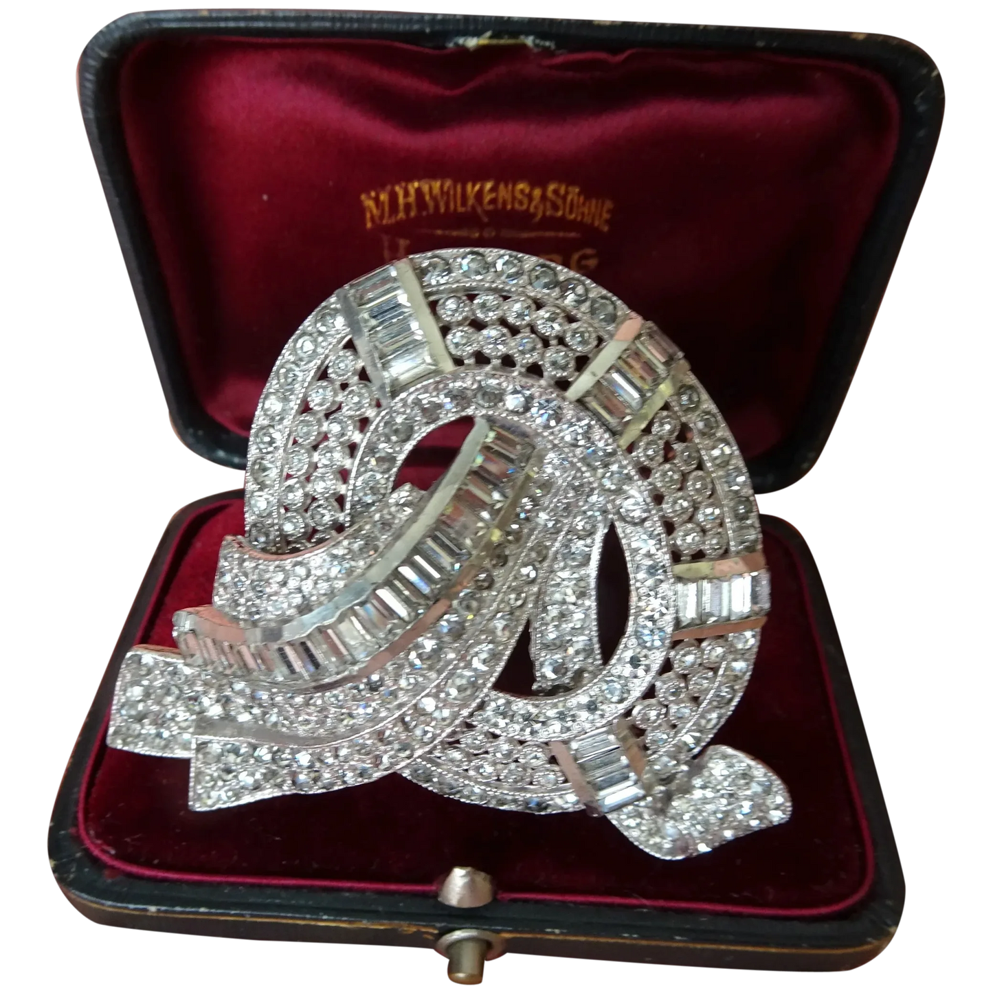 FABULOUS Art Deco Large Brooch, Sparkling Diamanté Glass Stones, Strong 20s Design, Beautiful Pin, Collectible Vintage Jewelry