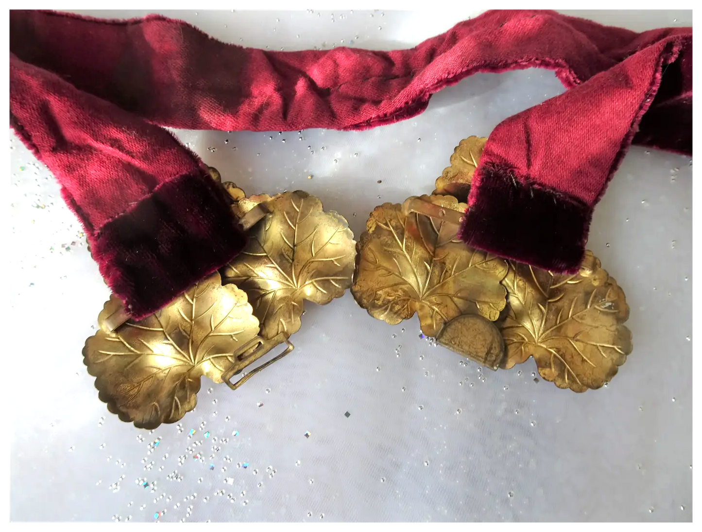 VINTAGE 1930s Fantastic Large Double Belt Buckle Stunning Glass Jewels, Metal Leaves, Original Silk Velvet Belt, Glam Vintage Clothing Hollywood Regency