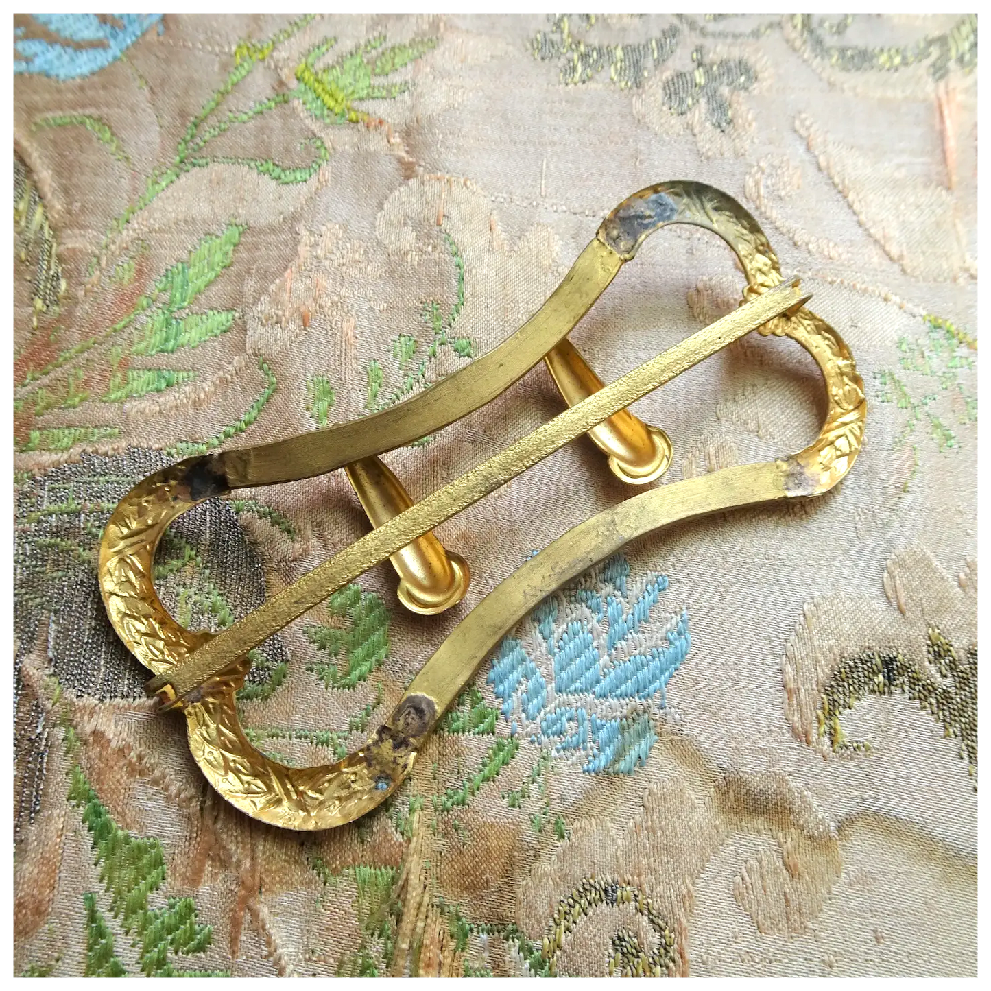 GORGEOUS Victorian Large Gilt Metal Belt Buckle, 4 Inches, Elegant Design, Antique Dress Buckles, Collectible Belts and Buckles