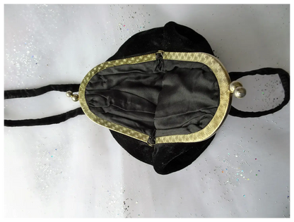 FABULOUS Vintage 1930s Velvet Evening Bag Purse,Lovely Frame and Kiss Clasp,Collectible Purses Hand Bags