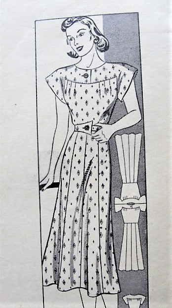 Late 1930s LOVELY Dress Pattern Mail Order 557 Figure Flattering Design Bust 36 Vintage Sewing Pattern