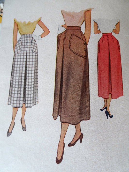 1940s CLASSY Skirt Pattern McCALL 7715 Large Pockets Skirt, Waist 26 Vintage Sewing Pattern
