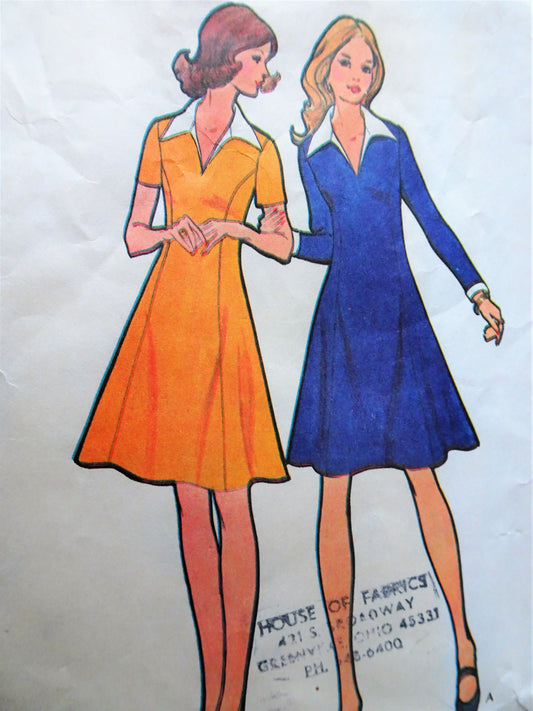 1970s CUTE Princess Dress Pattern McCALLS 3650 V Neckline Pointed Collar Bust 41 Vintage Sewing Pattern