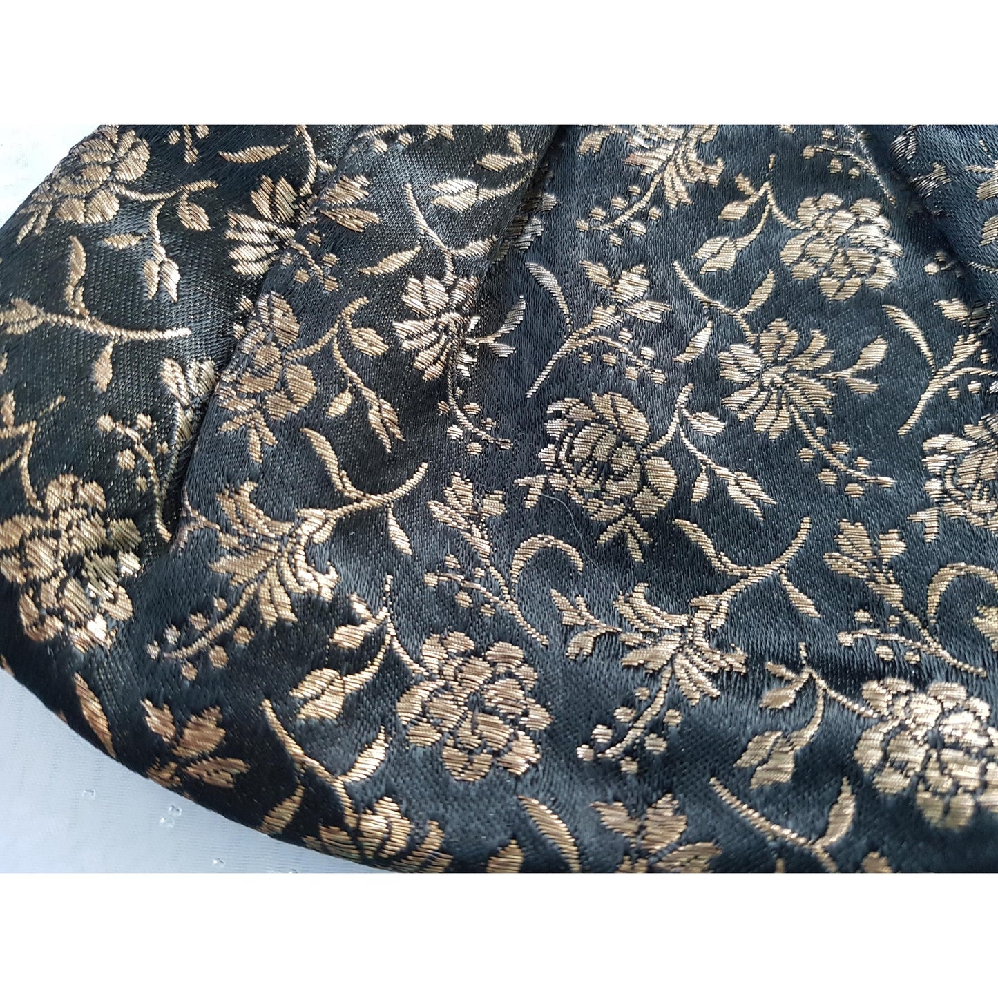 GORGEOUS Art Deco Brocade Purse, French Evening Bag,Gold and Black Brocade,Gold Filigree Closure,Pearl Decoration,Collectible Antique Purses