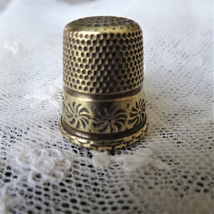 LOVELY Antique English Thimble, Engraved Thimble, Collectible Thimbles, Vintage Sewing Tools, Needlework Tools