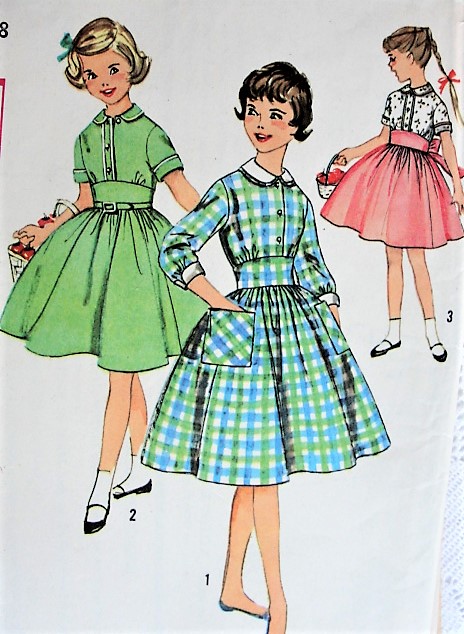 Late 1950s PRETTY Child's Dress with Detachable Collar and Cuffs Simplicity 3101 Little Girls Sewing Pattern Chest 26