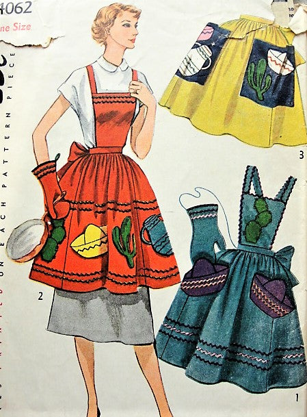 1950s PRETTY Bib Apron and Half Apron Pattern SIMPLICITY 4062 Includes Pot Holder, Applique and Embroidery Transfers,One Size Vintage Sewing Pattern