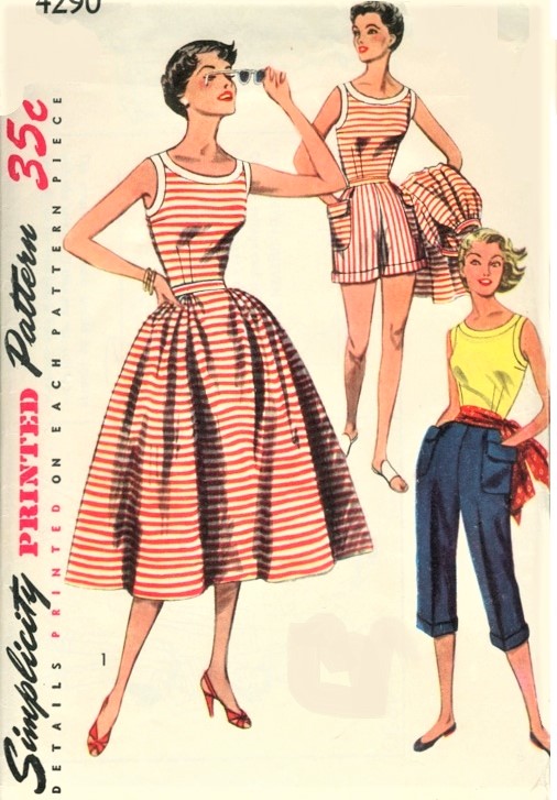 1950s FAB Weekend Wear Pattern SIMPLICITY 4290 Travel or Beachwear Scoop Neck Blouse,Full Skirt,High Waist Shorts and Pedal Pushers Bust 32 Vintage Sewing Pattern