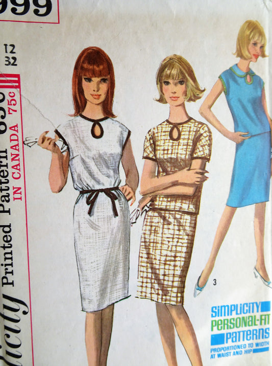 1960s Vintage CLASSY Dress or Top with Keyhole Neckline and Skirt Simplicity 5999 Sewing Pattern Bust 32